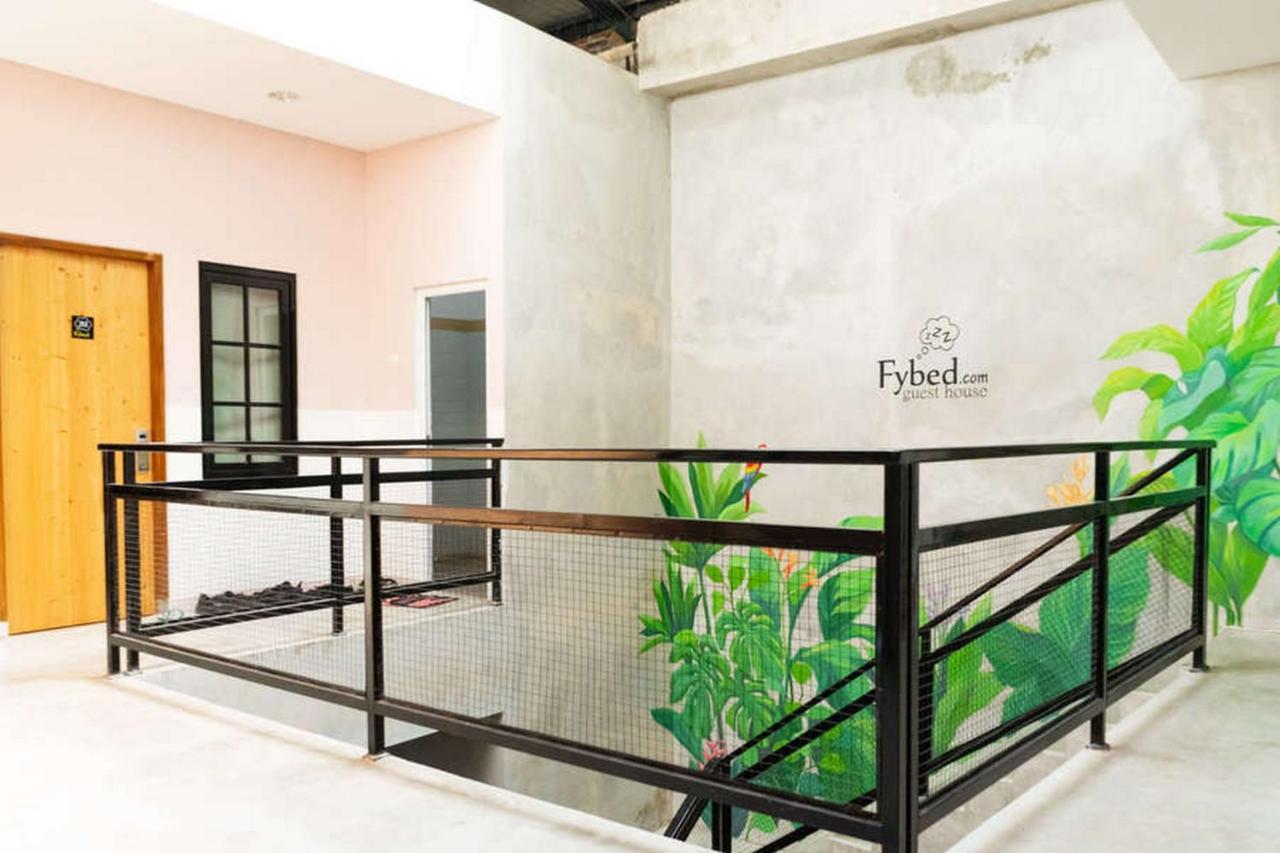 เรดดอร์ซ เนียร์ ซัมปูกง 3 Hotel เซอมารัง ภายนอก รูปภาพ